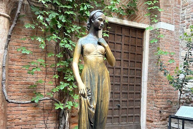 Verona: Juliets House Fast-Track Entry Ticket & Audio Guide - Who Is This Tour Best For?