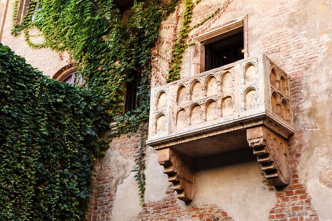 Verona Scavenger Hunt and Highlights Self Guided Tour - FAQ