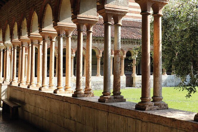 Verona Walking Tour with Audio and Written Guide by a Local - FAQ