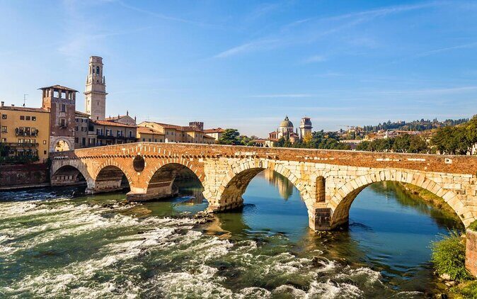 Verona walking tour:food, wine, legends, lunch/dinner & cable car - Who Should Book This Tour?