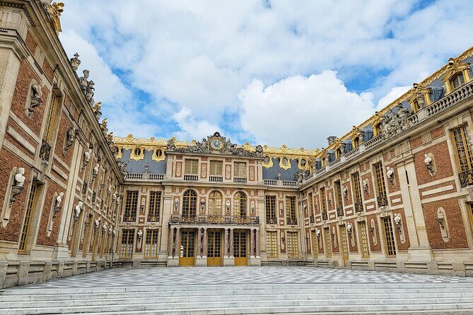 Versailles Bike Tour from Paris w. Gardens & Entry Tickets - Key Points