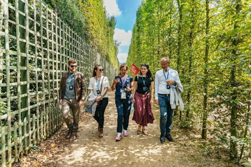 Versailles: Full Tour: Palace, Gardens & Queens Estate - FAQ