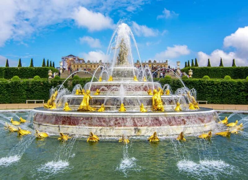 Versailles-Giverny Day Tour with Lunch at Moulin de Fourges - Gourmet Lunch at Moulin de Fourges — A French Culinary Treat