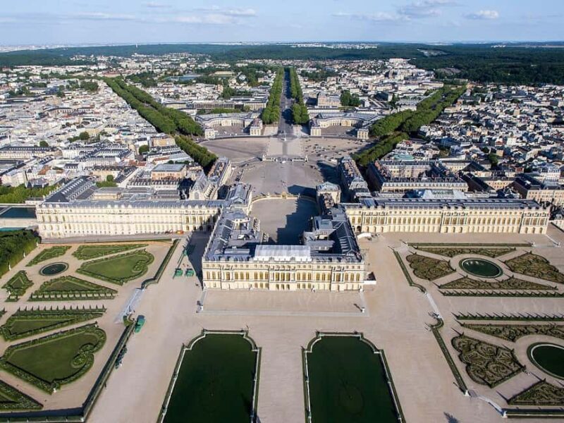 Versailles Grand Tour: Gardens & Palace Exploration - An In-Depth Look at the Versailles Grand Tour