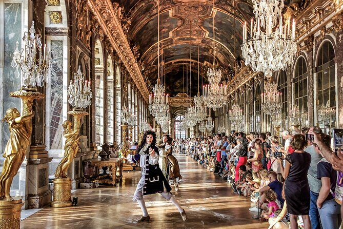 Versailles Half Day Private Tour Trianons & Gardens Included - Exploring the Versailles Half Day Private Tour