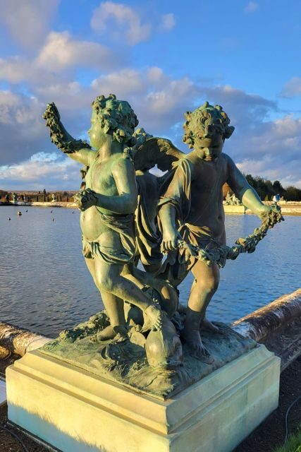Versailles Palace and Giverny Private guided tour from Paris - FAQ