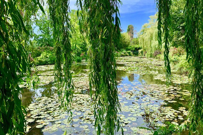 Versailles Palace and Giverny Private Guided Tour from Paris - Practical Details That Matter