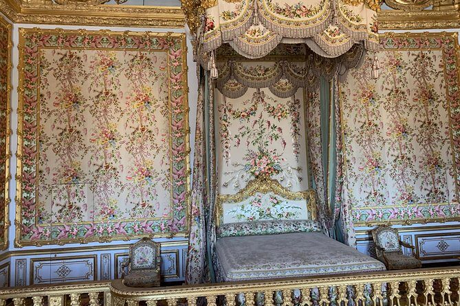 Versailles Palace and Giverny Private Guided Tour from Paris - Authentic Experiences and Customer Feedback