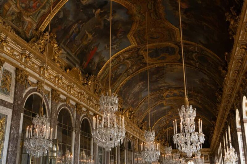 Versailles: Palace and Marie Antoinette's Hamlet Guided Tour - The Sum Up