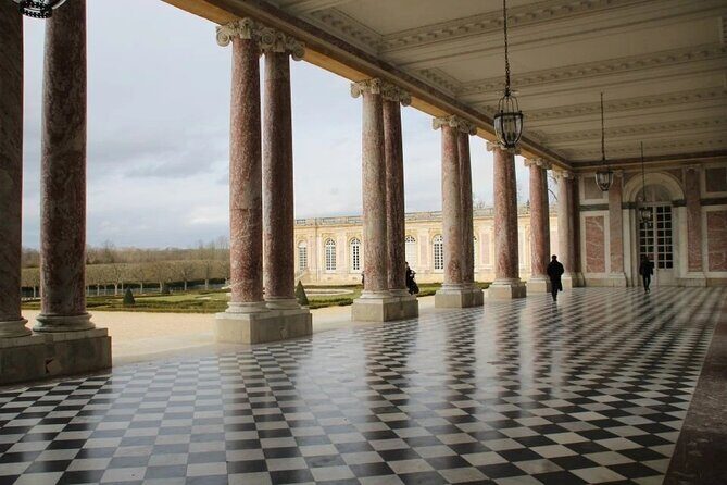 Versailles Palace Entrance Ticket and Breakfast at Ore Restaurant - Practical Details: Logistics and Tips