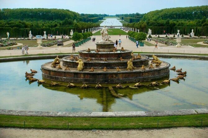 Versailles Palace Entrance Ticket and Breakfast at Ore Restaurant - Who Should Consider This Tour?