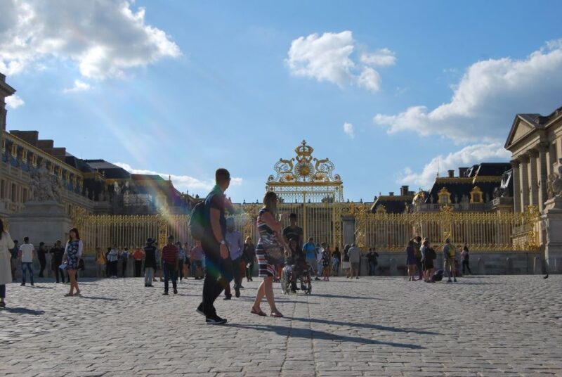 Versailles: Palace Guided Tour with Skip-the-Line Ticket - What We’ve Learned from Reviews