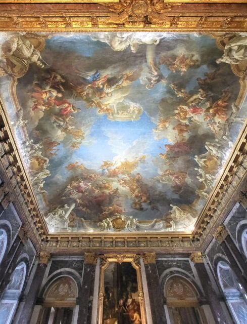 Versailles Palace & Marie-Antoinette's Estate Private tour - Key Points