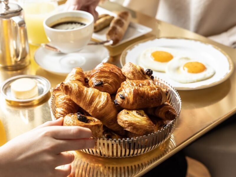 Versailles Palace Skip-the-Line Entrance and Breakfast - Frequently Asked Questions