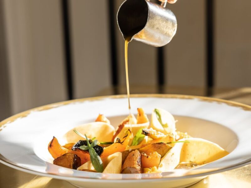 Versailles: Skip-the-Line Palace Entry Ticket & Lunch at Ore - A Closer Look at the Experience