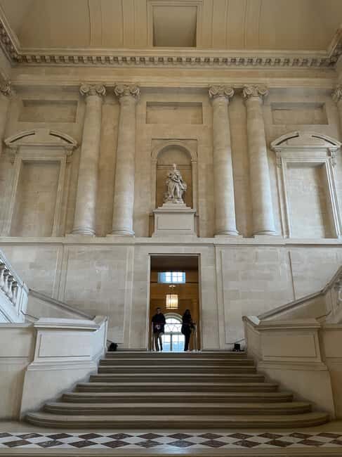 Versailles: Small-group guided tour of the Palace of Versailles - Exploring the Main Highlights of Versailles in a Compact Tour
