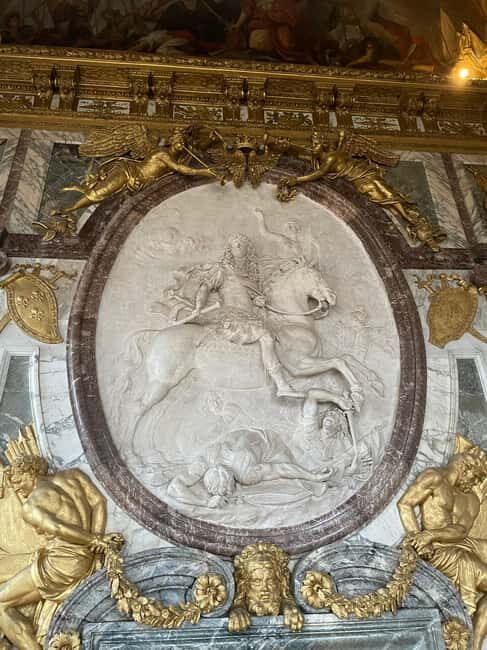 Versailles: Small-group guided tour of the Palace of Versailles - Practical Considerations