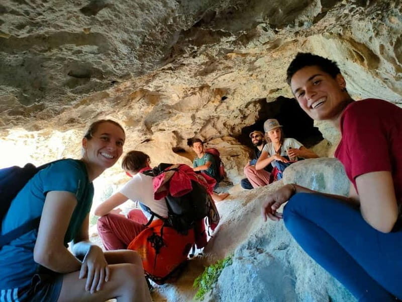 Vertigo hike: the Trou de l'Argent cave from Sisteron - Who Should Consider This Tour?