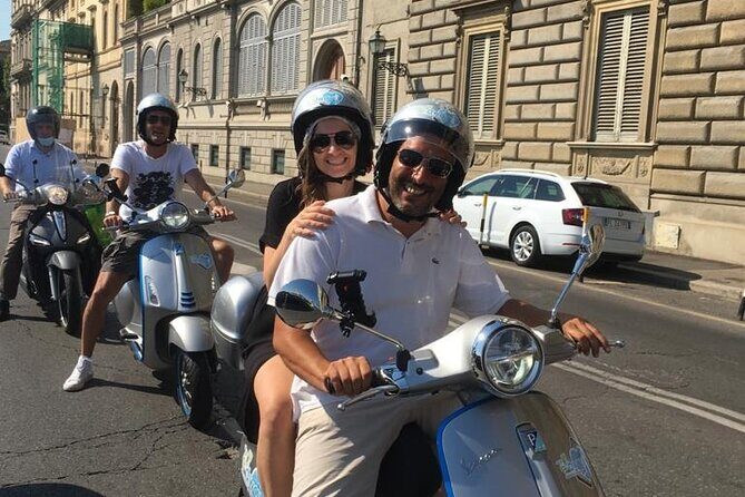 Vespa Elettrica 70 (125) Rental for the Full Day in Florence - A Practical Guide to the Florence Vespa Experience