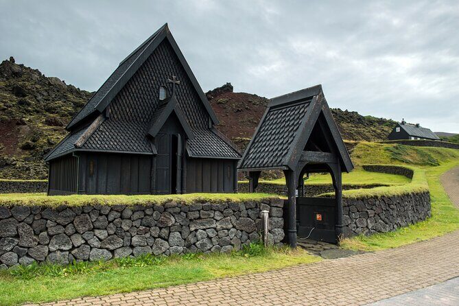 Vestmannaeyjar, Puffins & Volcanoes Small Group Day Tour - Key Points