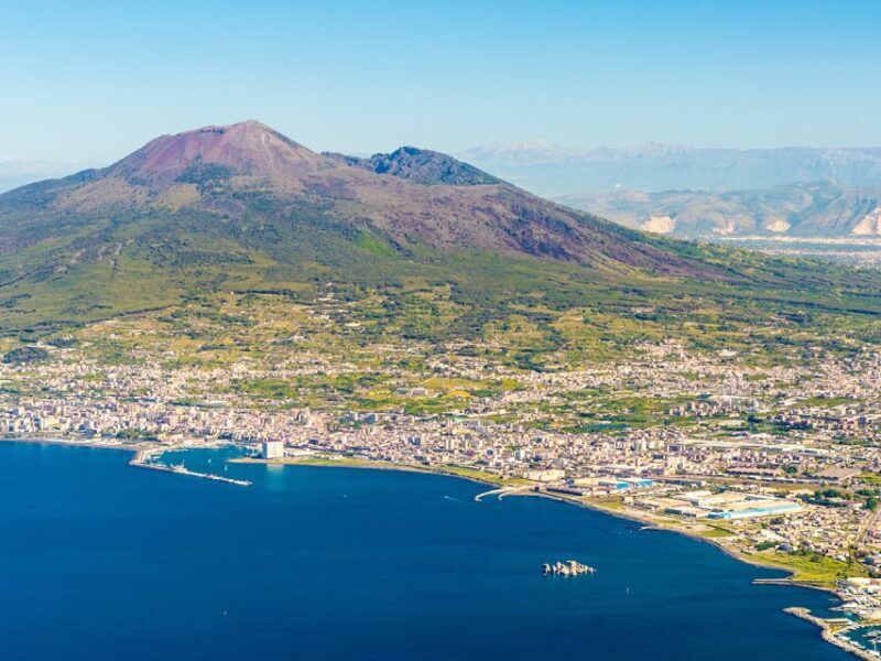 Vesuvio easy tour from Naples or Pompeii - Discovering Mount Vesuvius: An Honest Review of the Easy Tour from Naples or Pompeii