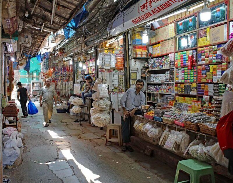 Vibrant Markets of Mumbai (2 Hours Guided Walking Tour) - Final Thoughts: Is This Tour Right for You?