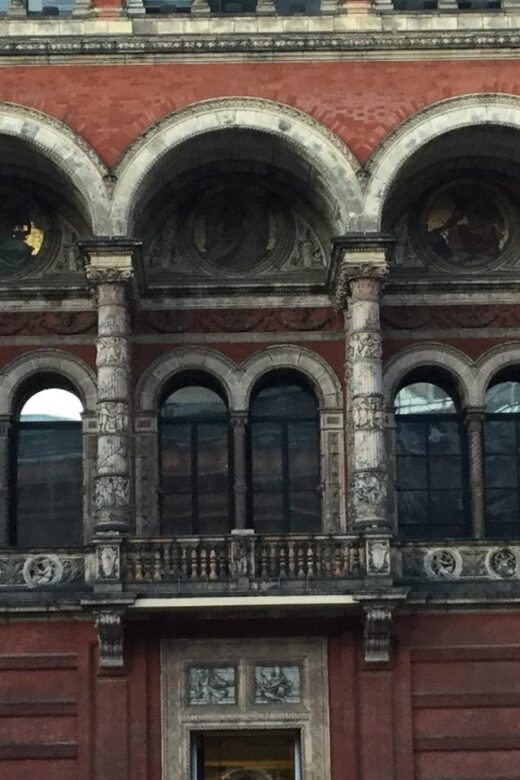 Victoria and Albert Museum: Highlights Tour - FAQ