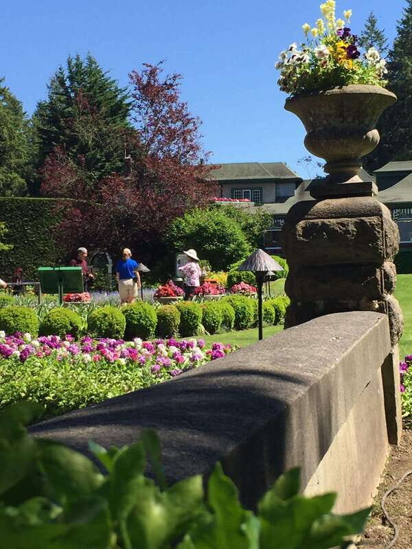 Victoria, BC: City Tour and Butchart Gardens Combo Tour - Authentic Traveler Experiences