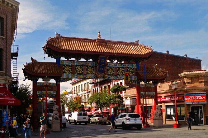 Victoria City Express Tour 2hr Private (Day or Night, 14pax) - Key Points