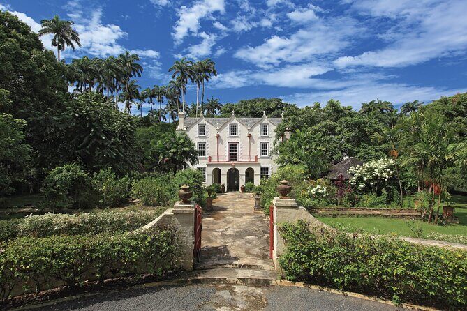 Victorian Steam Railway Short Journey Great House and Distillery - Key Points