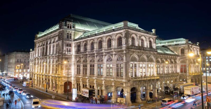 VIENNA AT NIGHT: Photo Tour of the Most Beautiful Buildings - Key Points