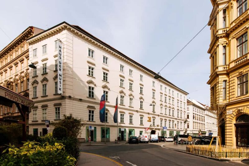 Vienna: Classical Masters Concert at Haus der Musik - The Venue and Atmosphere