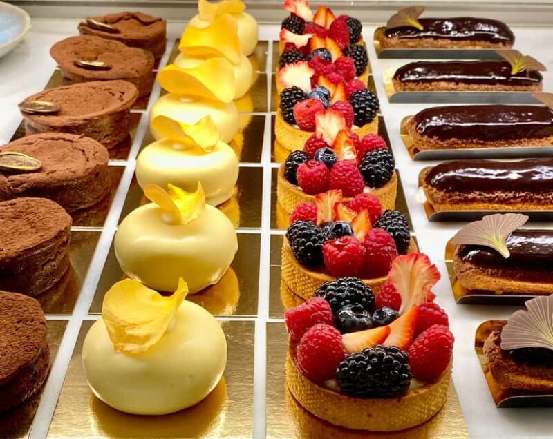 Vienna: Discover Scandals with Cake - An In-Depth Look at the Vienna Scandals and Cake Tour