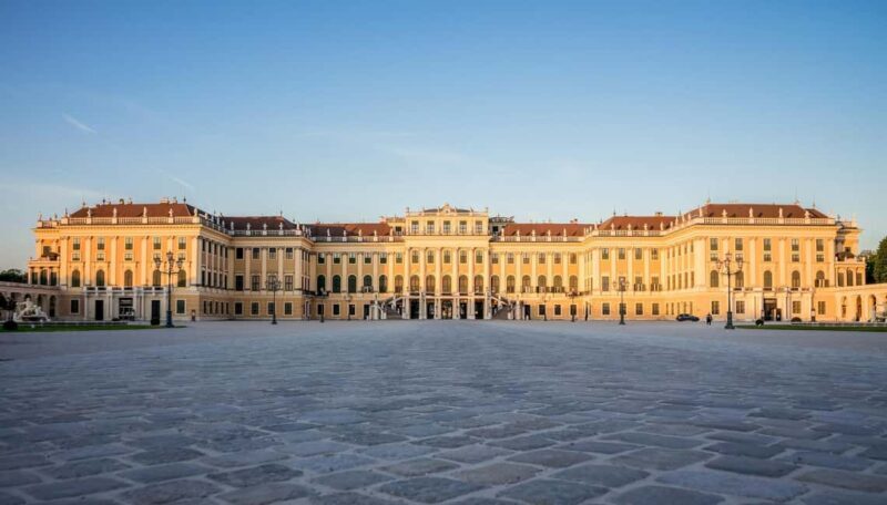 Vienna: EasyCityPass | City Card | Bus Metro Tram | Savings - Navigation and How It Works