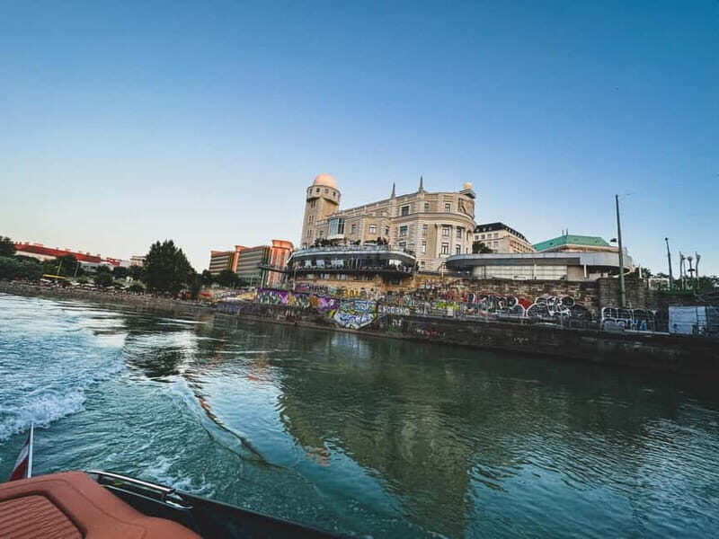 Vienna: Exclusive yacht trip on the Danube - Key Points