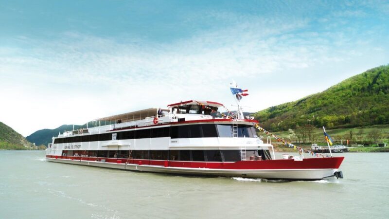 Vienna: Heurigen Cruise with Viennese Songs and Buffet - Final Thoughts: The Value and Who It’s Best For
