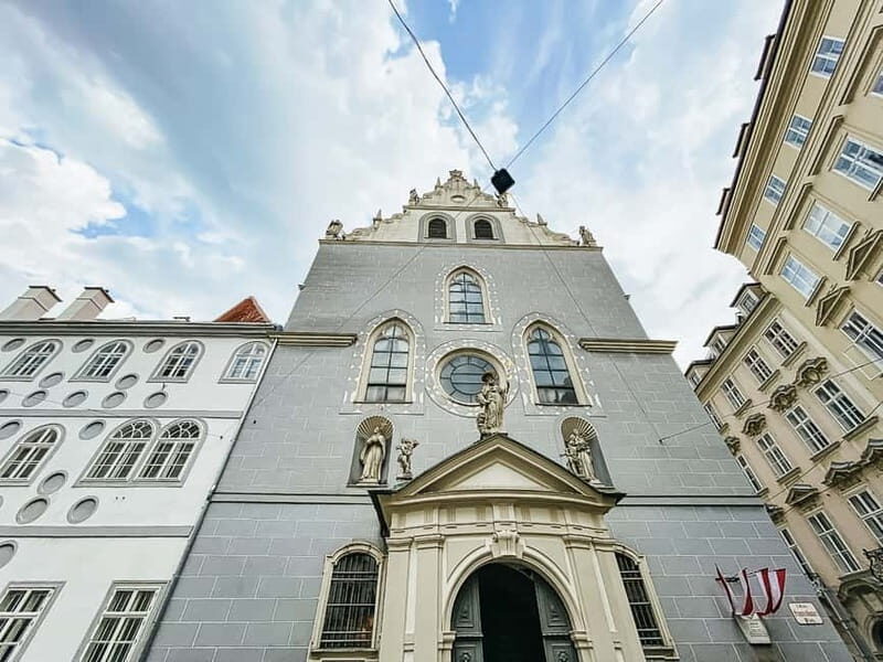 Vienna: Hidden Secrets and Local Stories Walking Tour - Analyzing the Value