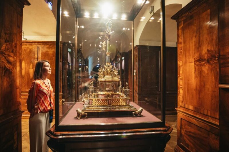 Vienna: Imperial Treasury in the Hofburg Palace - FAQ