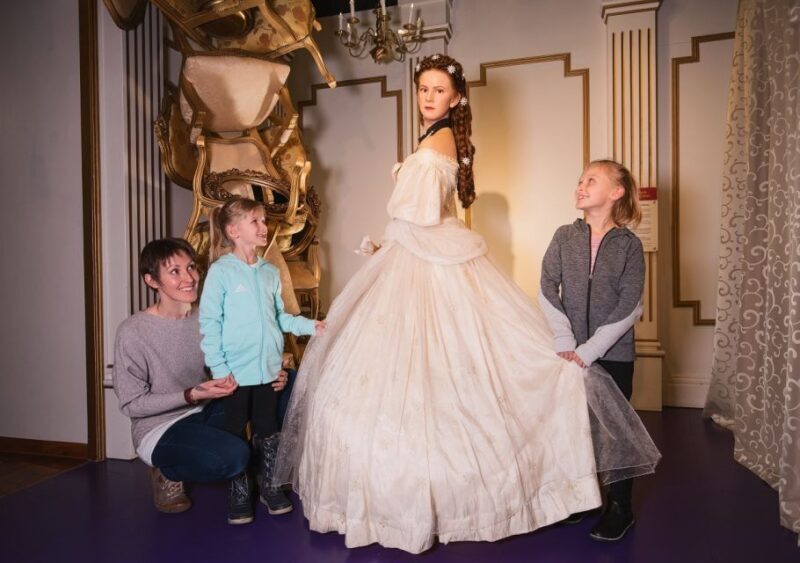 Vienna: Madame Tussauds Admission Ticket - FAQ