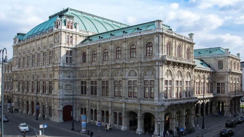 Vienna: Private Walking Tour of the Historic Center - FAQ