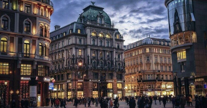 Vienna: Private Walking Tour - Exploring Vienna in Depth: What to Expect on Your Tour