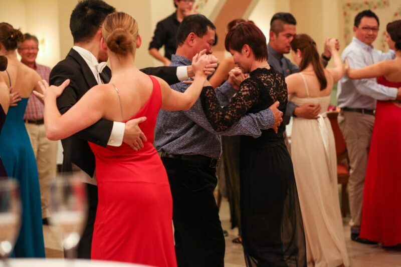 Vienna: Private Waltz Workshop for groups (4-14 guests) - Who Should Book This Experience?