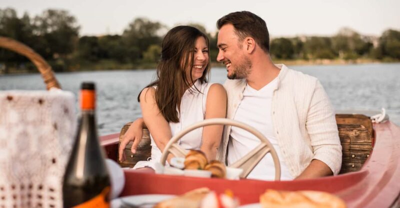 Vienna: Retro Boat Tour on the Danube River with Picnic - The Practicalities: What You Need to Know