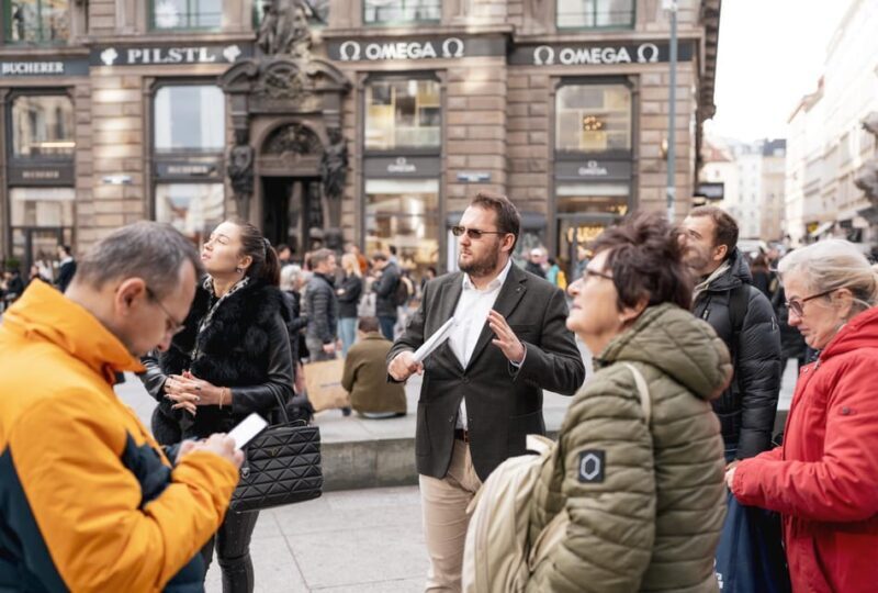 Vienna: Romanian Heritage and Christmas Markets Guided Tour - Starting Point: Wollzeile 9 and the Historic Café