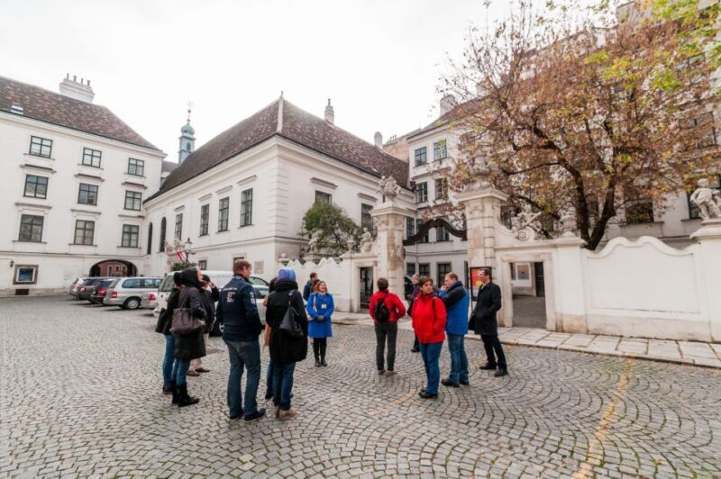 Vienna: Romantic Old Town 2-Hour Discovery Tour - Discovering Vienna in Depth: The 2-Hour Old Town Tour