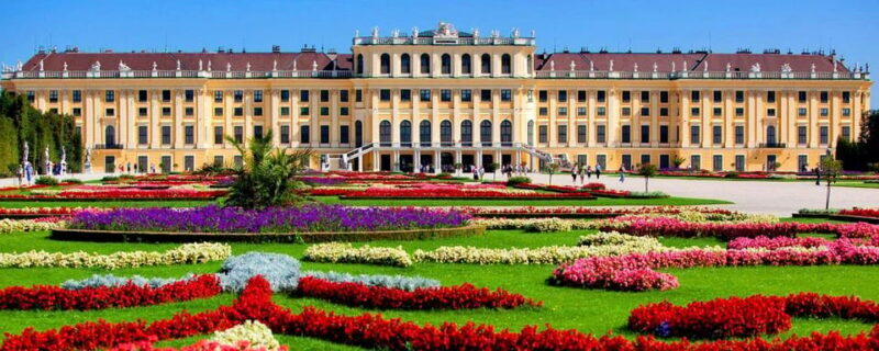Vienna: Schönbrunn Palace and its enchanting gardens - guided tour - Key Points