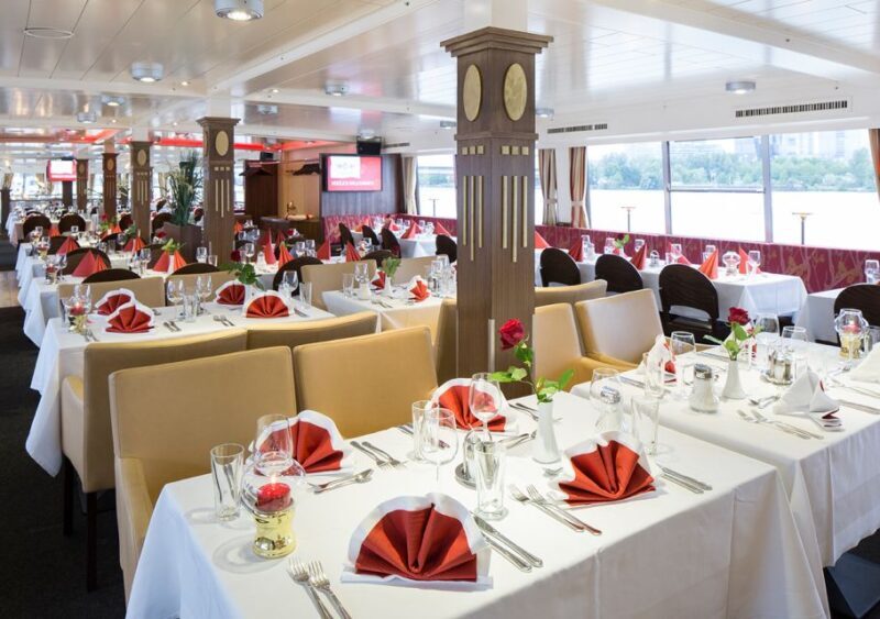 Vienna: Sunday Brunch Danube Cruise & Live Music - The Sum Up