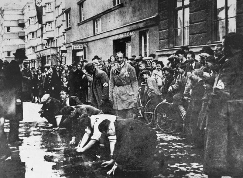 Vienna: Vienna under the Nazis, Private Walking Tour - The Value of a Guided Experience