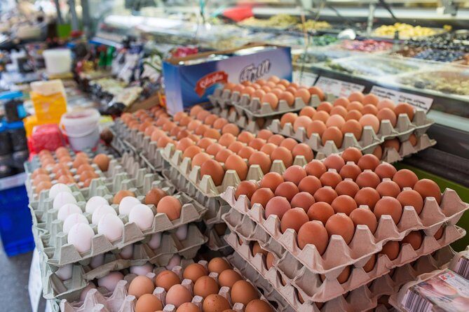 Vienna's Highlights: Food, Coffee and Market Walking Tour - Transportation and Group Dynamics