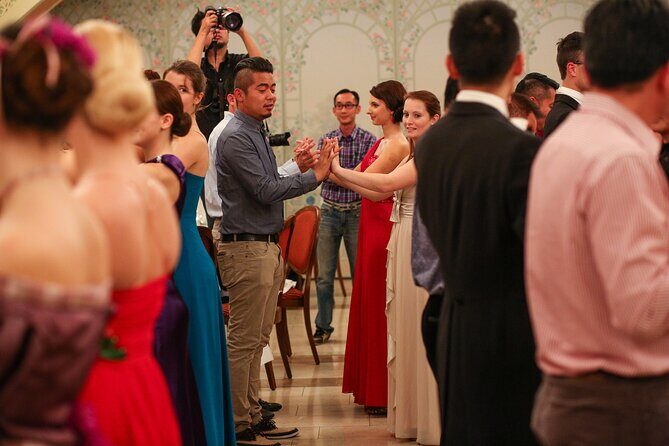 Viennese Ball & Waltz Secrets Workshop - In-Depth Review of the Viennese Ball & Waltz Secrets Workshop